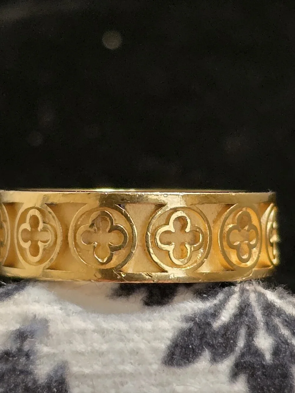 Humilis Gold Plated Sterling band ring with Palazzo Ducale quadrilob flower s7.5
